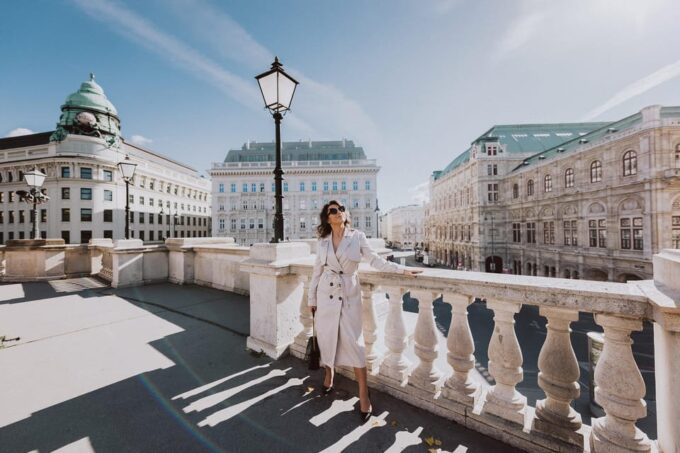 Vienna: Private Street Style Photoshoot in City Center - Personalized Session Options