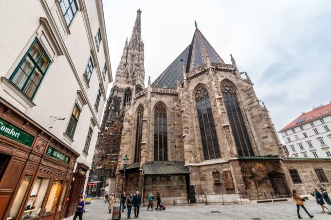 Vienna: Romantic Old Town 2-Hour Discovery Tour - Legendary Personalities