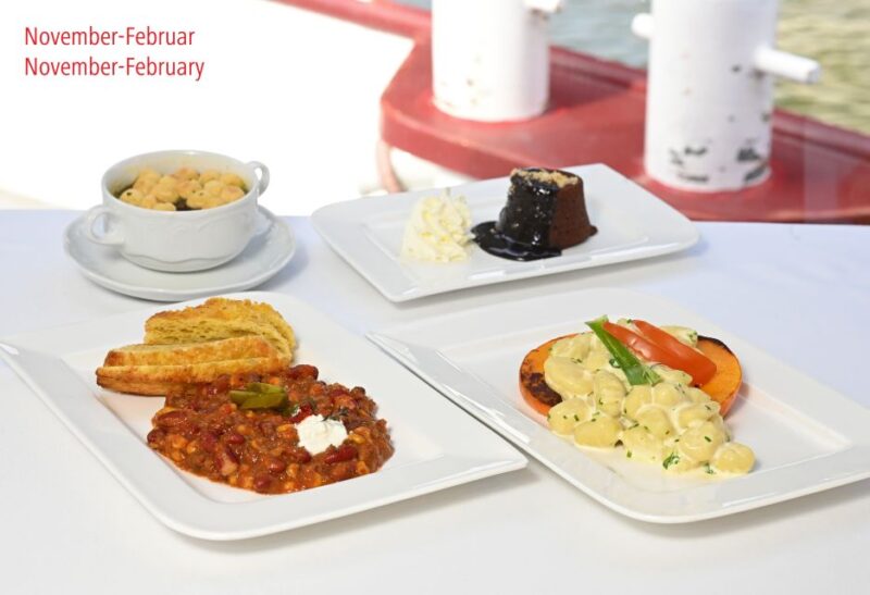 Vienna: Sightseeing Boat Tour With Lunch - Seasonal Menus