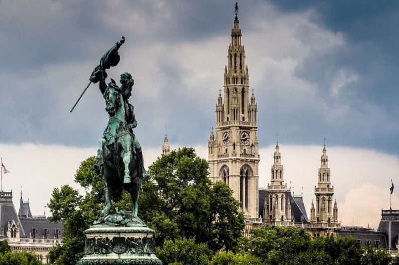 Vienna: Sightseeing Tour in an 10 Seats Electric Classic Car - Meeting Point