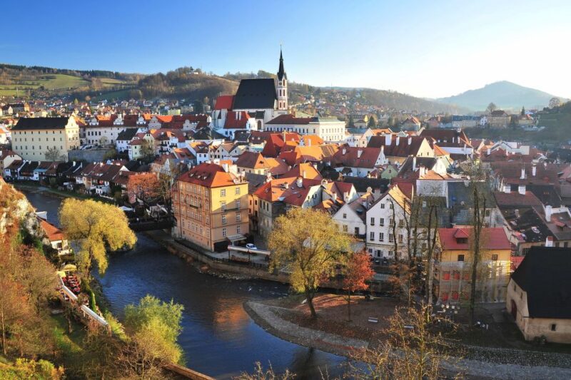 Vienna: Sightseeing Transfer to Prague via Cesky Krumlov - Important Information