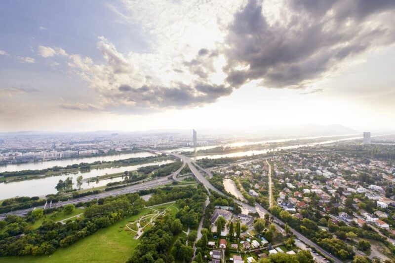 Vienna: Skip-the-Line Entrance Ticket to the Danube Tower - Terrace and Restaurant Rotation