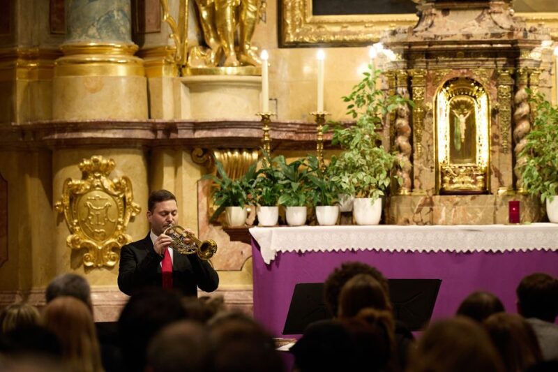 Vienna: St. Annes Church Christmas Concert Ticket - Festive Atmosphere