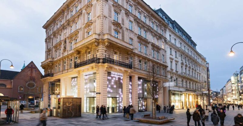 Vienna: Swarovski House Tour With Champagne and Gift - Explore the Crystal Lifestyle