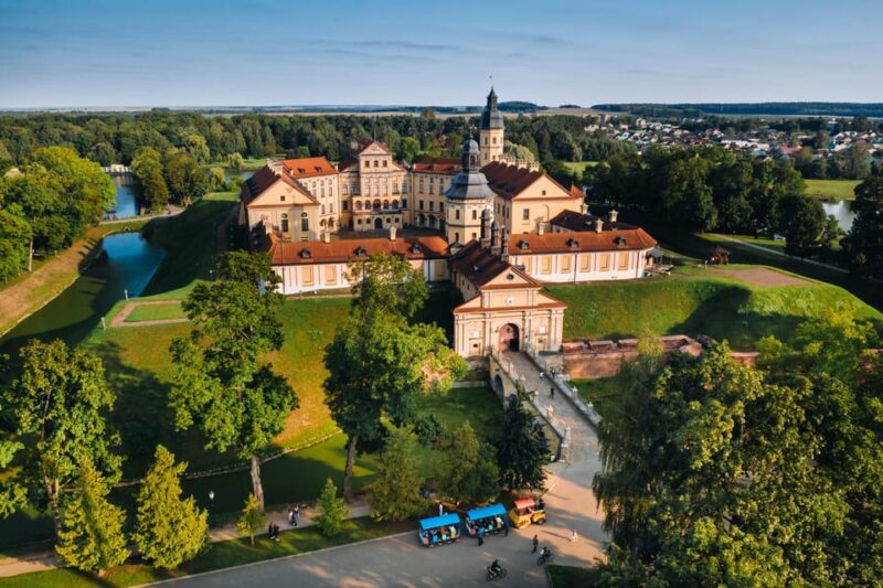 Vienna: Wachau, Hallstatt & Salzburg Trip With Traunsee Boat - Booking and Availability