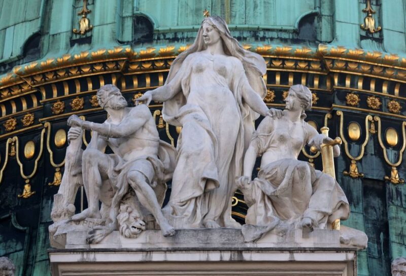 Vienna: Walking Around Hofburg Palace In-App Audio Tour (EN) - Taking in History
