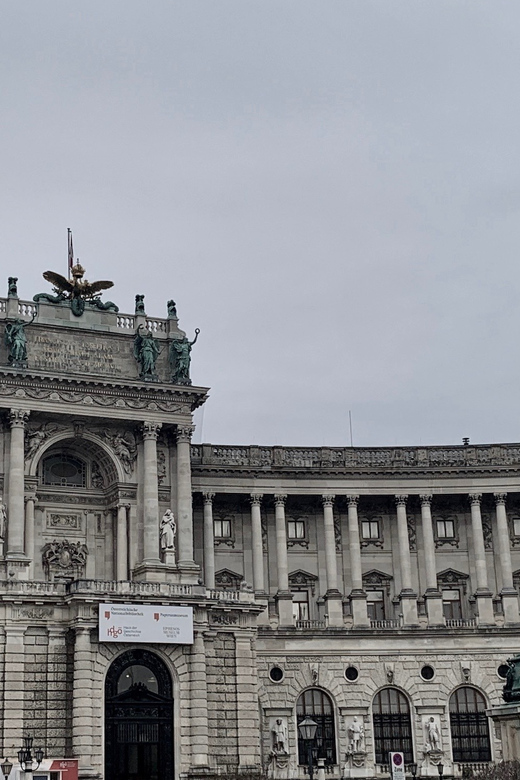 Vienna: Walking Tour in Spanish - Accessibility and Suitability