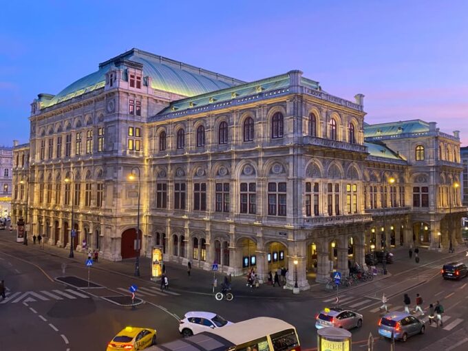 Vienna: Walking Tour in Spanish - Frequently Asked Questions