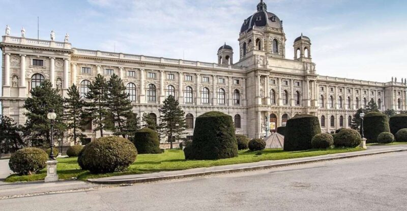 Vienna: Walking Tour of the Historic Ringstrasse - Highlights of the Tour