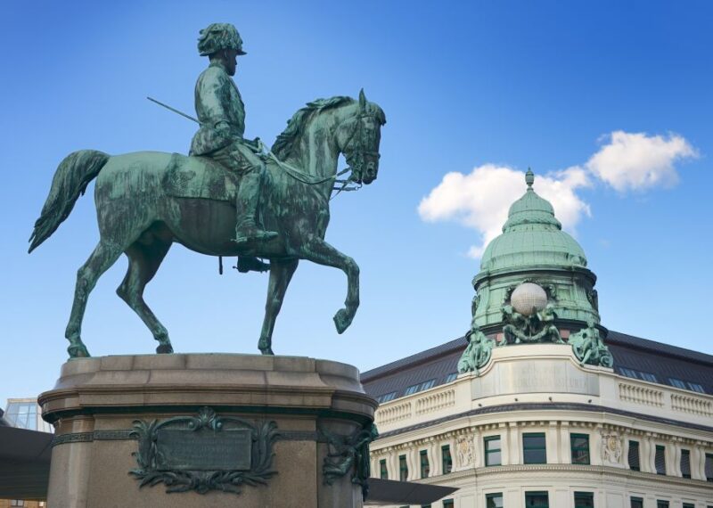 Vienna: World War II Historical Walking Tour - Adolf Hitlers Influence