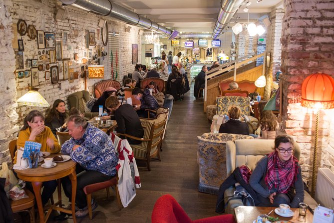 Viennas Highlights: Food, Coffee and Market Walking Experience - Savor Traditional Austrian Cuisine