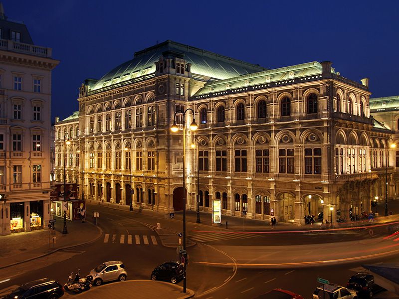 Vienna'S Ringstrasse: 3-Hour Walk With a Historian - Showcasing Viennas Wealth and Power