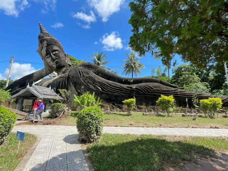 Vientiane: Half-Day City Tour with Patuxai and Buddha Park - Who Is This Tour Best For?