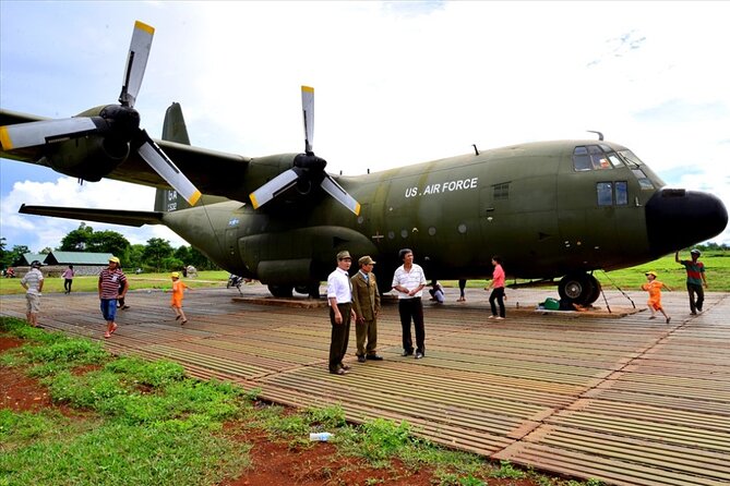 Vietnam DMZ Tour From Hue - Exploring the Significance of Hien Luong Bridge