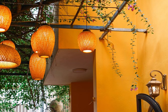 Vietnamese Cooking Class in Indochine Villa With Market Tour - Experienced English-Speaking Instructor