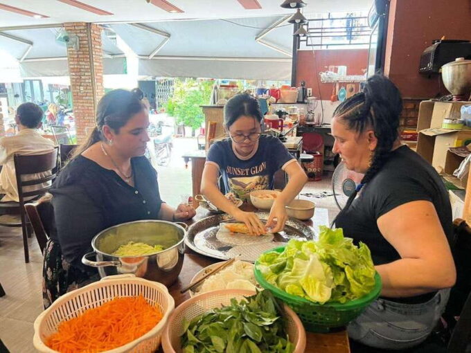 Vietnamese Cuisine Cook’ing Private Private Tour In Da Nang - Customer Feedback and Ratings