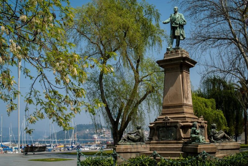 Vigo: City Highlights Guided Walking Tour - What to Expect