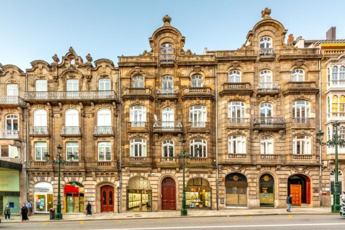 Vigo: Essential Walking Tour of the Citys Landmarks - Scenic Viewpoints