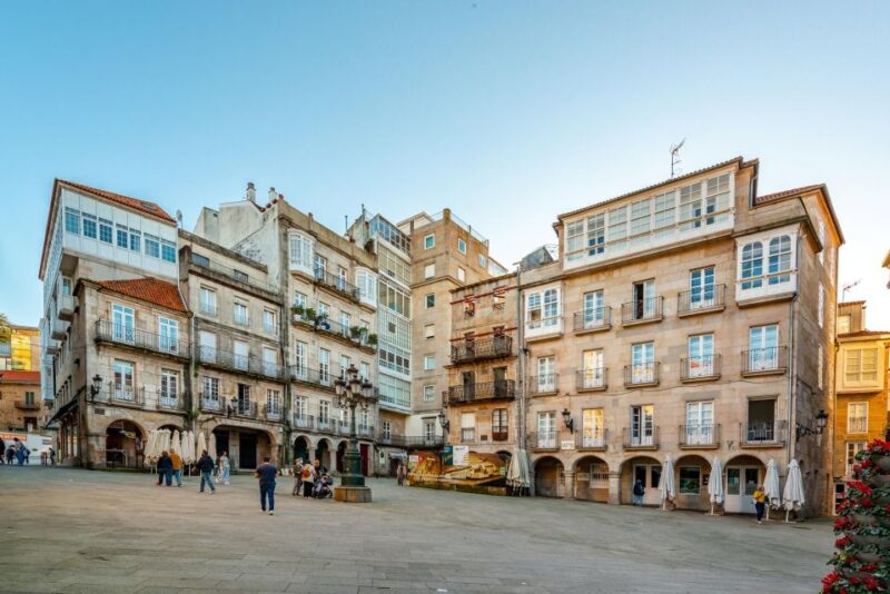 Vigo: Private Walking Tour Around the City With Beer or Wine - Inclusion and Exclusions