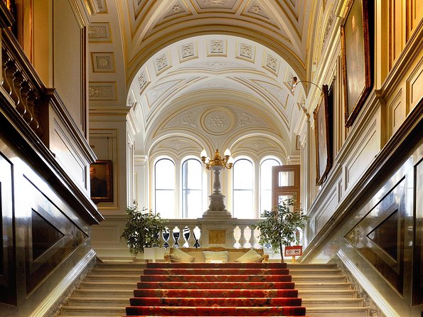 Viking Coast and Alnwick Castle Very Small Group Tour From Edinburgh - Viking Invasion at Holy Island