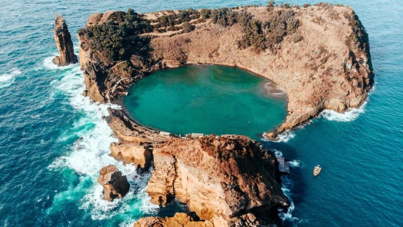 Vila Franca Do Campo: Around the Islet Guided Boat Tour - Highlights and Learning Opportunities