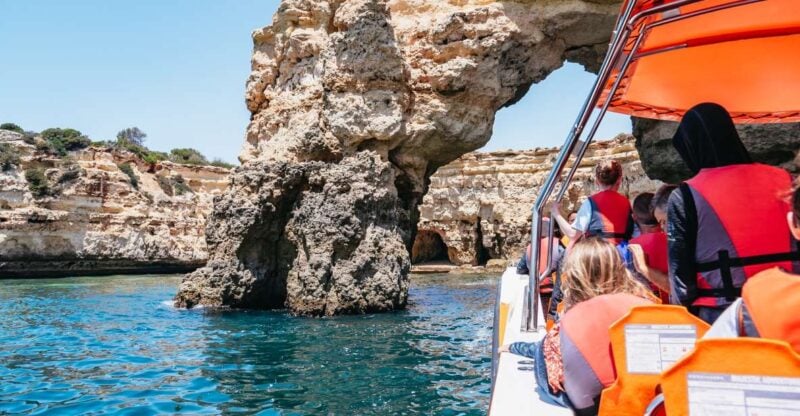 Vilamoura: Benagil Cave Boat Tour With Entry - Boat Features
