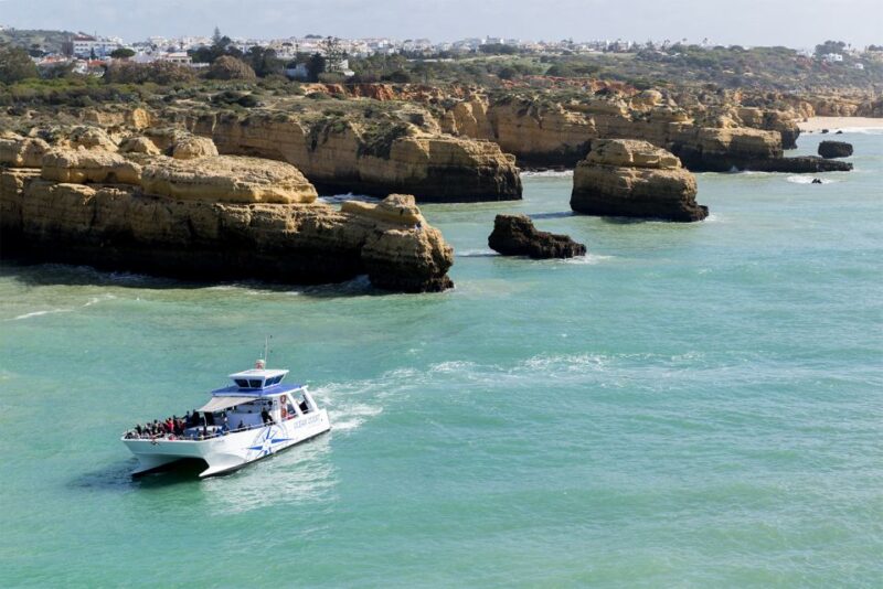 Vilamoura: Benagil Cave Quest Boat Tour - Key Points