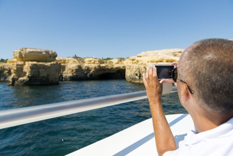 Vilamoura: Benagil Cave Quest Boat Tour - Live Tour Guide