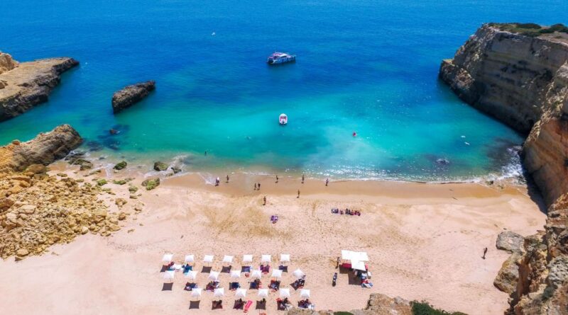 Vilamoura: Guided Sightseeing Cruise With Beach BBQ & Drinks - Key Points