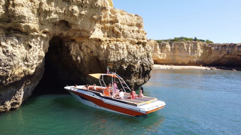 Vilamoura: Private Hire 3 Hours to Benagil Cave - Restrictions and Meeting Point