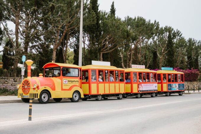 Vilamoura: Tourist Train City Tour - Meeting Point and Arrival