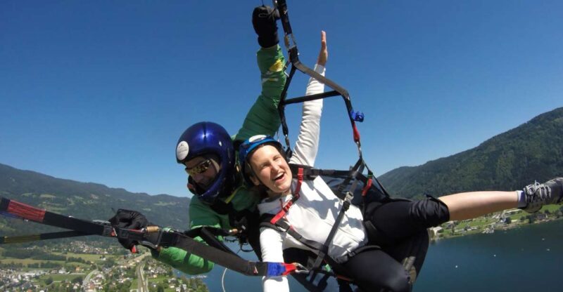 Villach/Ossiachersee: Paragliding Action Tandem Flight - Feeling the Limitless Freedom
