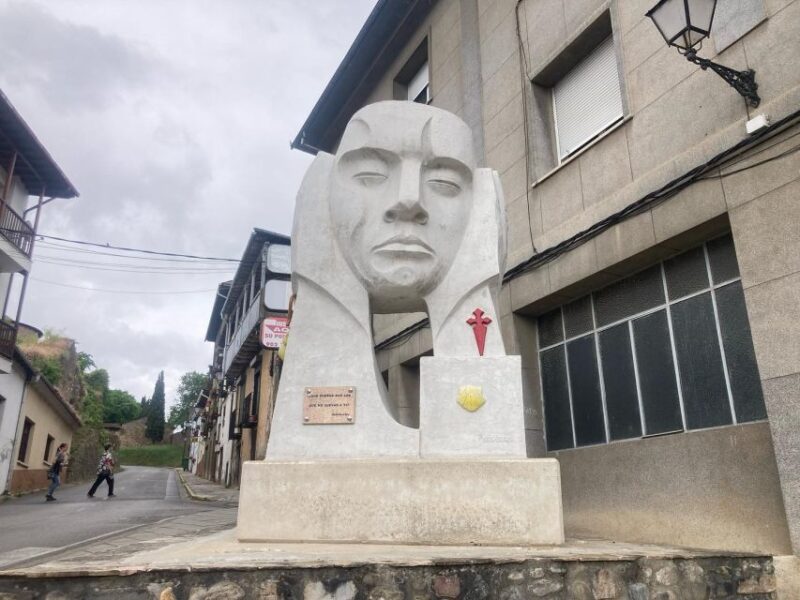 Villafranca Del Bierzo in Its Entirety: Castle and Village - Tour Highlights
