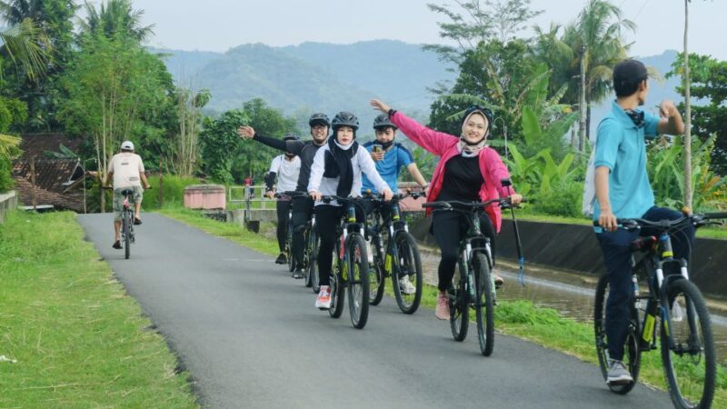 Village Cycling Tour in Nanggulan - Pricing and Booking
