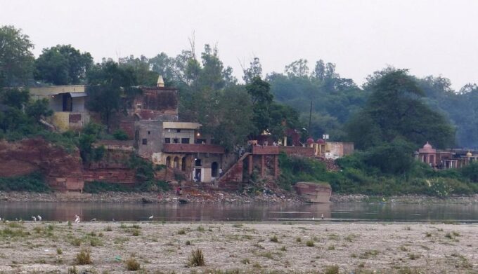 Village Walk Tour In Agra - Exploring Traditional Crafts