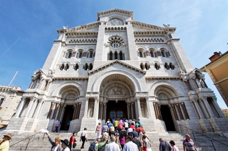 Ville Franche: Private 5-Hour Sightseeing Tour - Inclusions in the Package