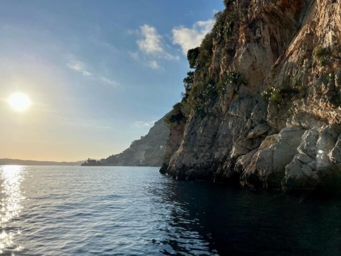 Villefranche-sur-Mer: Sea Cruise Towards Monaco and Nice - Bilingual Skipper and Guide