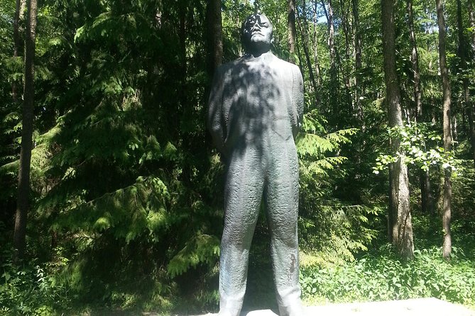 Vilnius Day Trip to Dzukija National Park Including Grutas Park - Assistance and Support