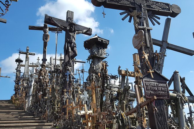 Vilnius to Riga Day Trip: The Hill of Crosses, Rundale Palace and Bauska Castle - Customer Reviews and Experiences