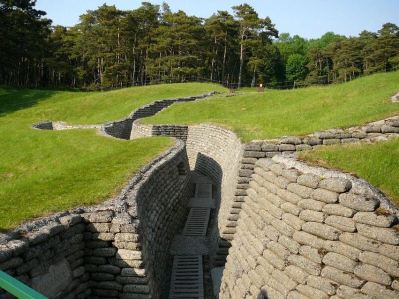 Vimy, the Somme: Canada in the Great War From Amiens, Arras - Flers Courcellette Canadian Memorial
