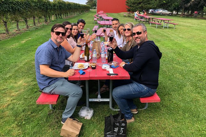 Vine and Dine Bicycle Wine Tour With Lunch - Convenient Pickup and Dropoff