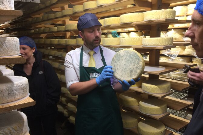 Vineyard & Cheesemaker Bus Tour of Sussex - Transport and Logistics