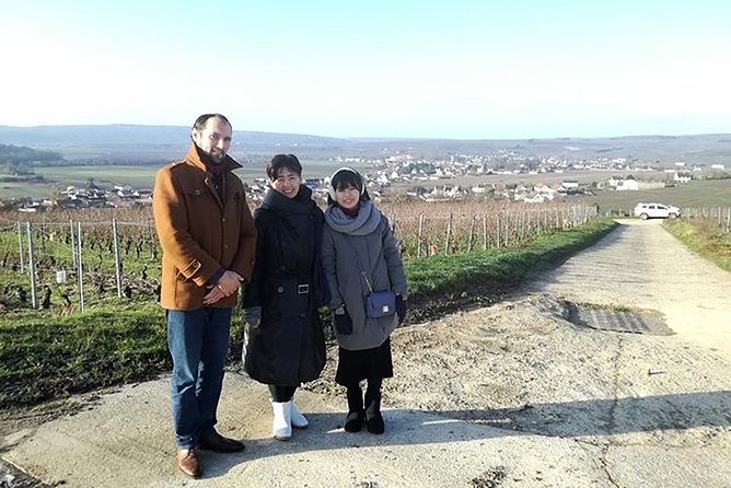Vineyard Walking Tour & 2 Champagnes Tasting - Meeting Point
