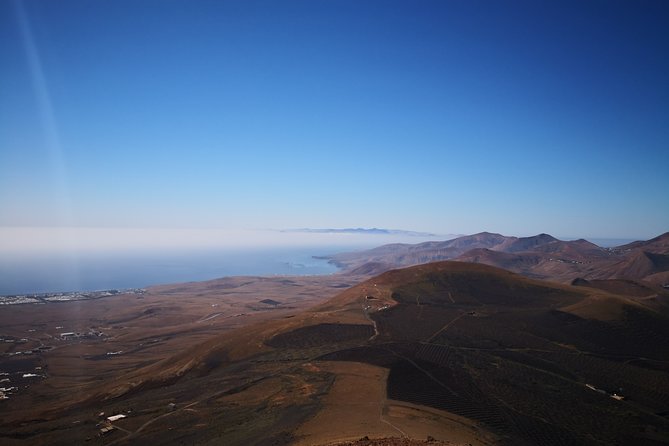 Vineyards of La Geria Hiking Tour - Weather Conditions and Recommendations