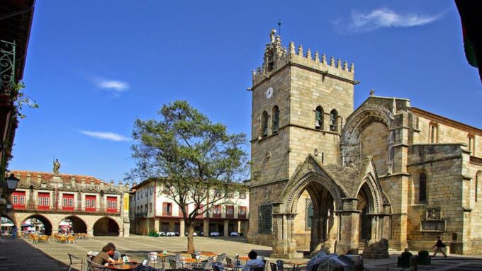 Vinho Verde 2 Wineries + Guimarães - From Porto - Frequently Asked Questions