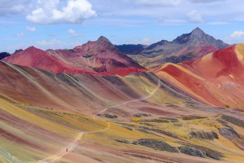 Vinicunca Rainbow Mountain - Inclusions and Services
