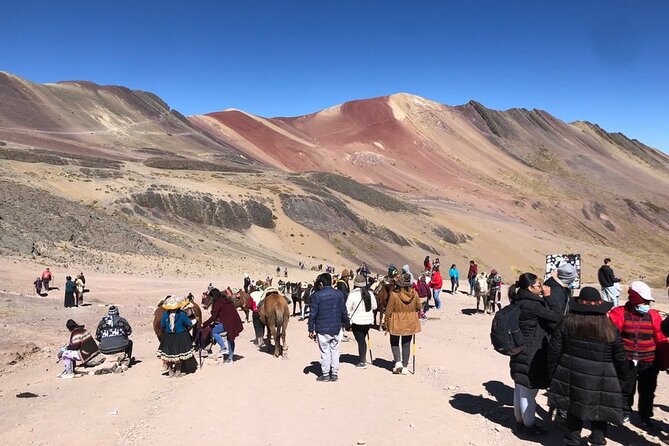 Vinicunca Rainbow Mountain Tour Including Breakfast & Lunch From Cusco - Recommended Attire