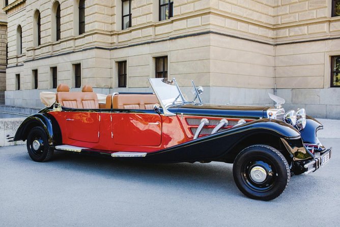 Vintage Cars Prague - Sightseeing Tour 90MIN / 1-6 Pers. - Driver Expertise