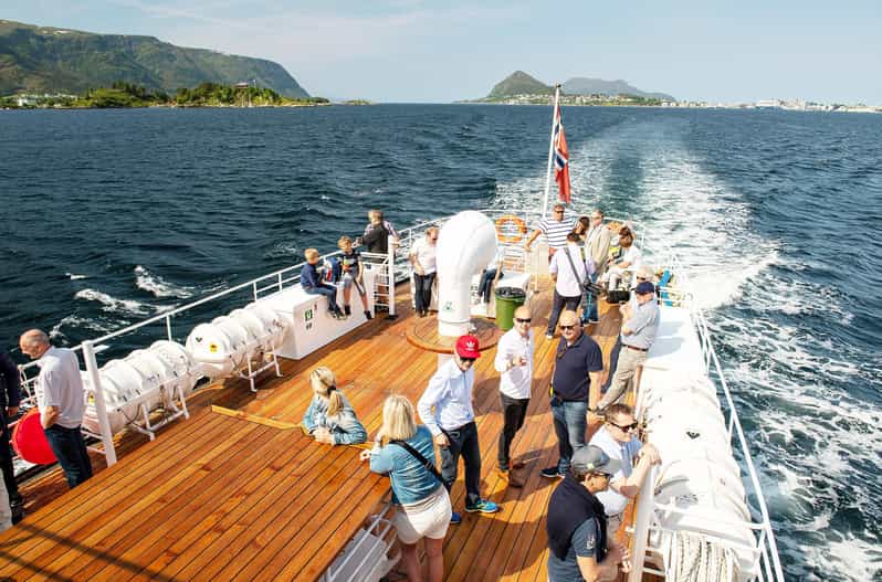 Vintage Fjord Cruise and Wine Tasting With Sommelier - Pricing and Reservations