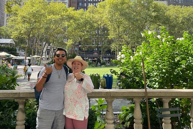 Vintage Flea Market Tour in New York City With Local Expert Guide - What to Expect on the Tour